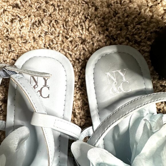 Flora sandals in pastel blue- NEW YORK AND COMPANY - Picture 3 of 4